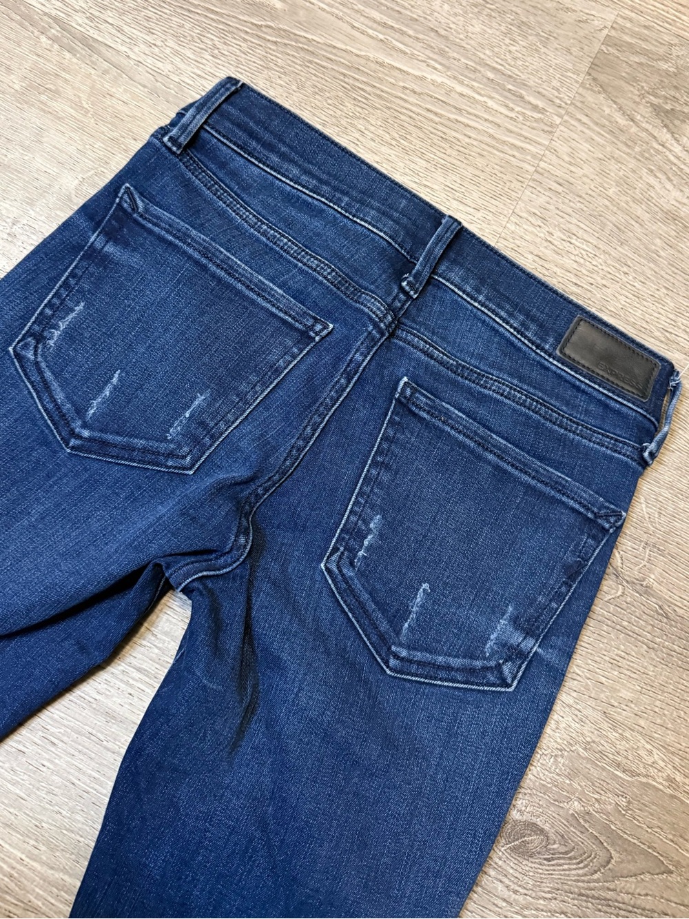 •EXPRESS• MID RISE ANKLE LEGGING JEANS - Picture 5 of 7